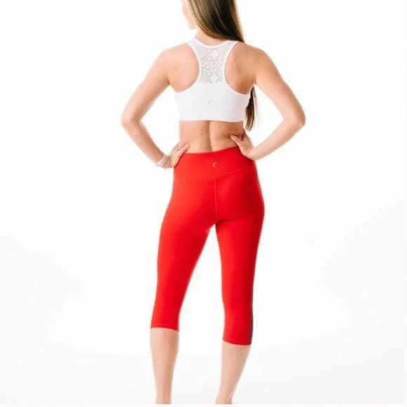 Zyia Red Royalty Strip Light n Tight Hi-Rise Crop 17" Leggings 14-16 - Picture 3 of 16